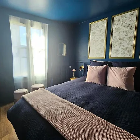 アパート Blueroom Romantique Avec Balneo Privee *